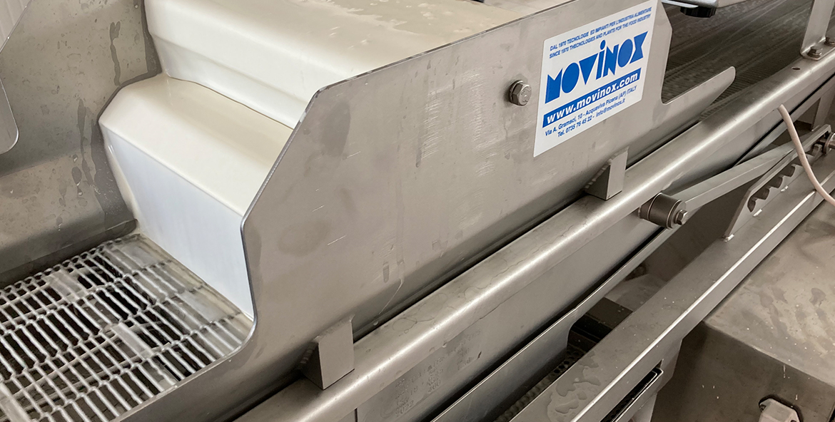 Linea pastellatura e panatura piatti pronti