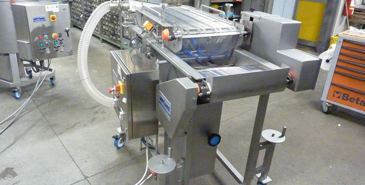 Linea pastellatura e panatura piatti pronti