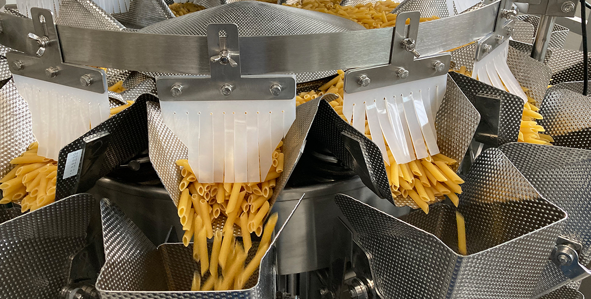 Linea assemblaggio per piatti pronti in vaschetta